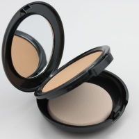 пудра для проблемной кожи Cover FX Pressed Mineral Foundation