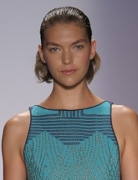 короткие стрижки 2012 Max Azria